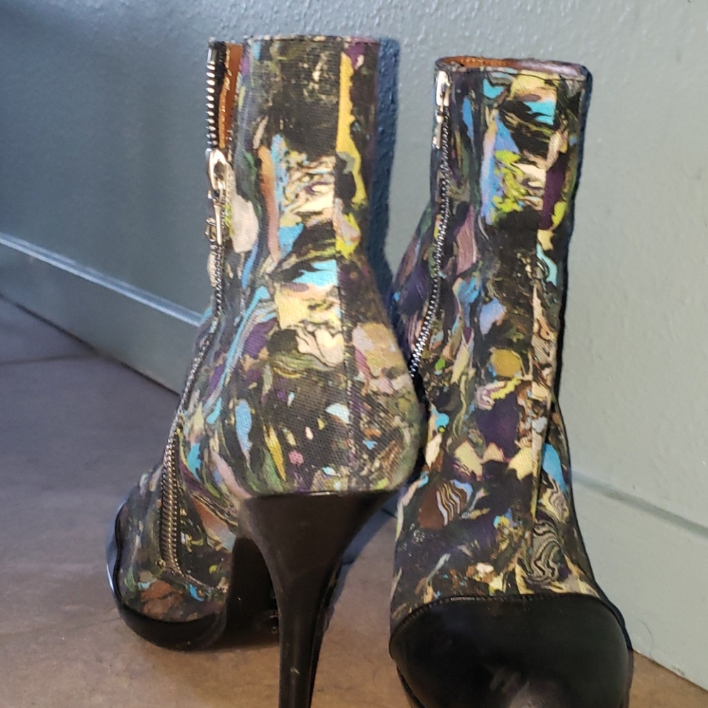 Dres Van Noten  Booties